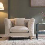 Traditional Chesterfield Armchair for Luxurious Living Room & Home Décor