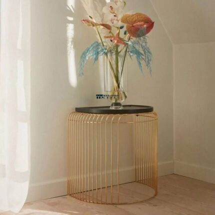 Wireframe Accent Side Table with Round Top