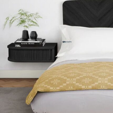 Modern Floating Nightstand – Matte Black Ribbed Wall-Mounted Bedside Table with Curved Fluted Design