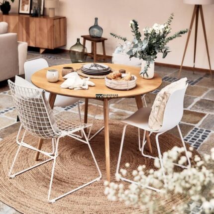 Round Wooden Dining Table with Tapered Legs
